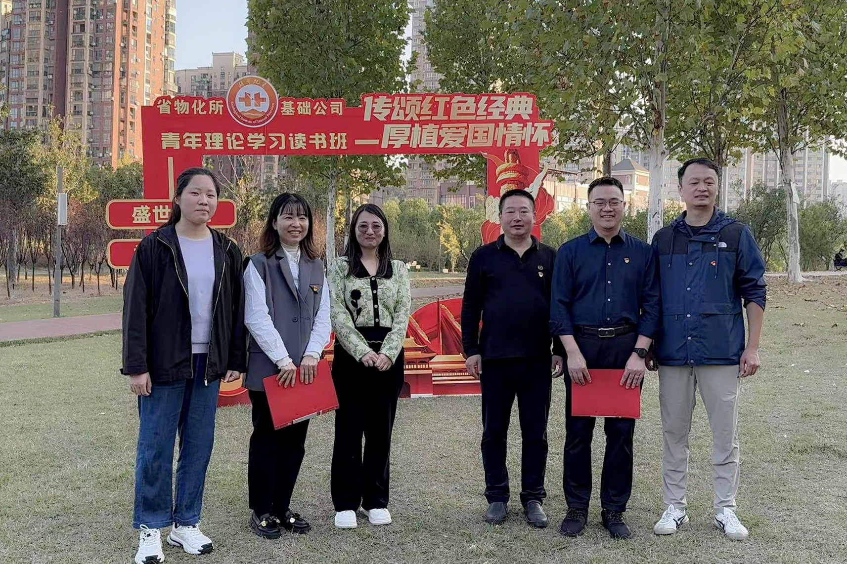 第二组，水调歌头游泳.jpg